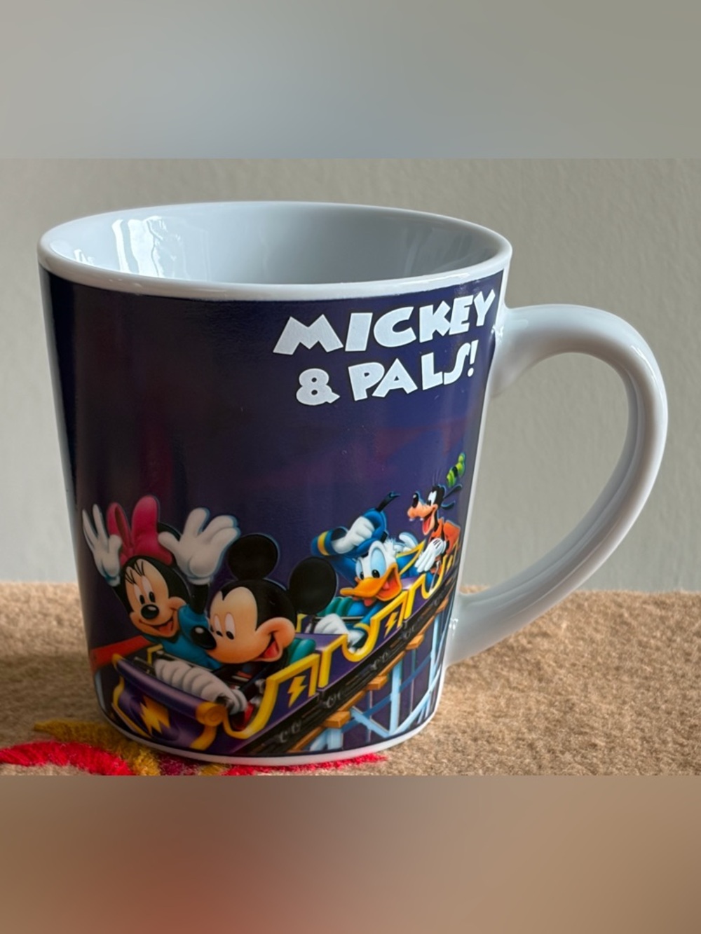 3/$30✨🎢 Disney Mickey & Pals Rollercoaster Mug - 2008 🏰🎀